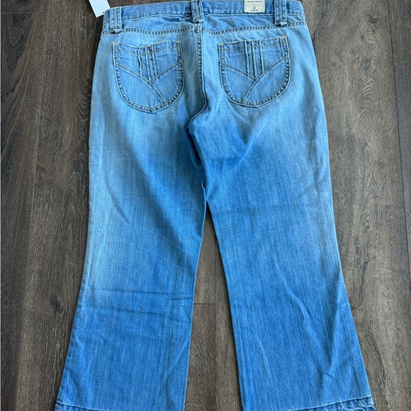 Vintage Low Rise Cropped Gap Jeans.  New with tags. Women’s size 8. - Picture 6 of 11